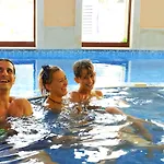 Kristal Hotel 4*