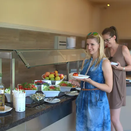 Kristal Hotel Golden Sands