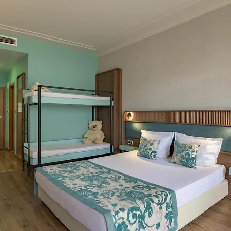 Хотел Kristal 4*