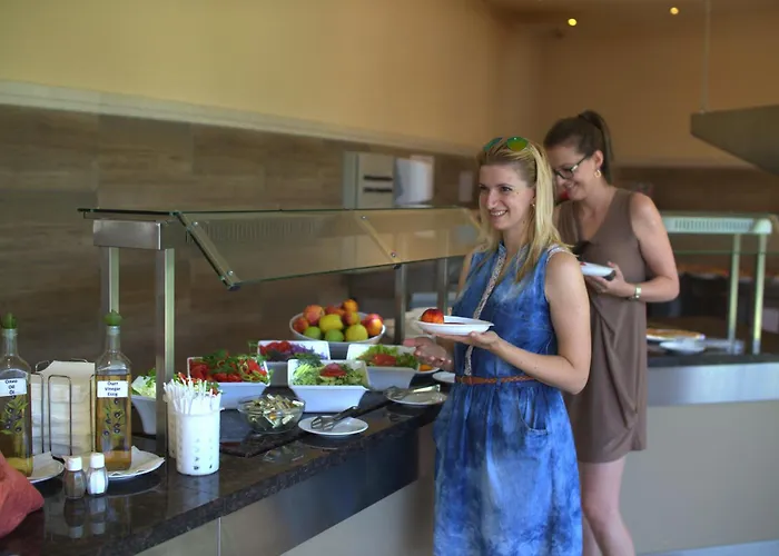 Kristal - - Fully Renovated 2025 Hotel Golden Sands