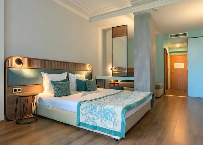 Hotel Kristal - - Fully Renovated 2025