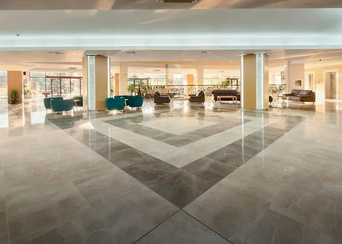 Kristal - - Fully Renovated 2025 Hotel