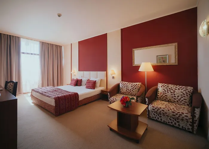 Kristal - - Fully Renovated 2025 Golden Sands