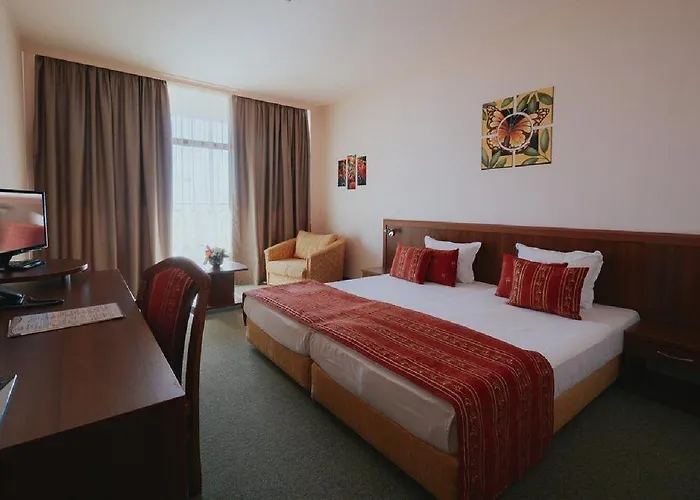 Kristal - - Fully Renovated 2025 Hotel Golden Sands