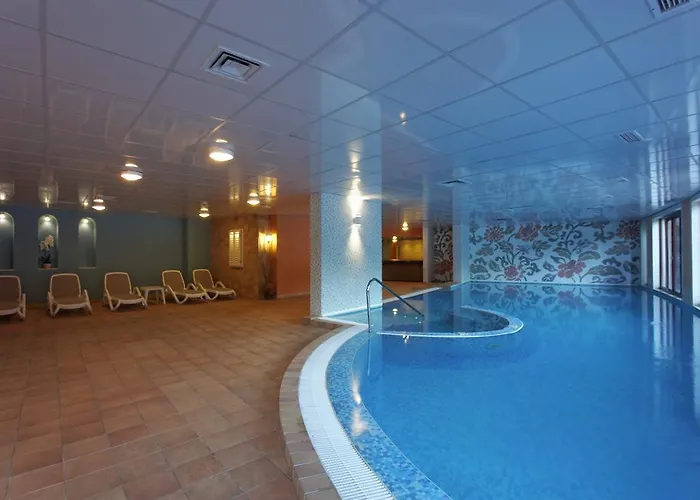 Kristal - - Fully Renovated 2025 Hotel 4*