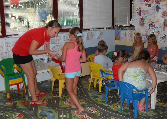 Kristal - - Fully Renovated 2025 Golden Sands